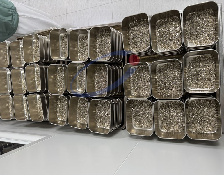 High Stability Xtal Resonator Passive Active Component Programmable Differencial SMD7050 MHz kHz Ppm 3.3V CMOS Mems Oscillator for Laptop Motherboard PCBA