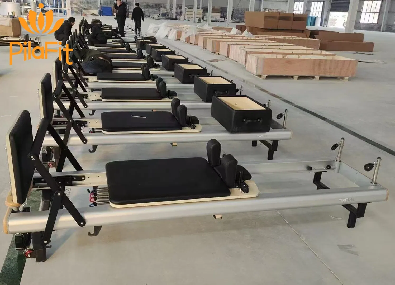 Fitness Yoga Wholesale Foldable Pilates Reformer Portable Fitness Aluminium Wood Peak Pilates Reformer Cadillac for Sale