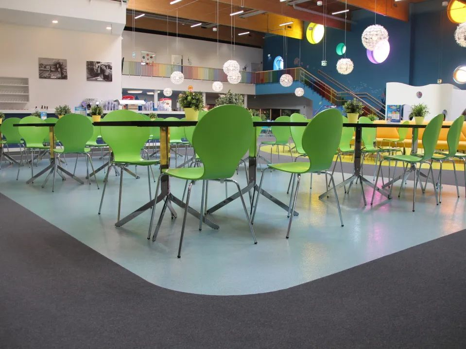 Comfortable Non-Slip Fireproof Rubber Floor for Garages Home Gyms