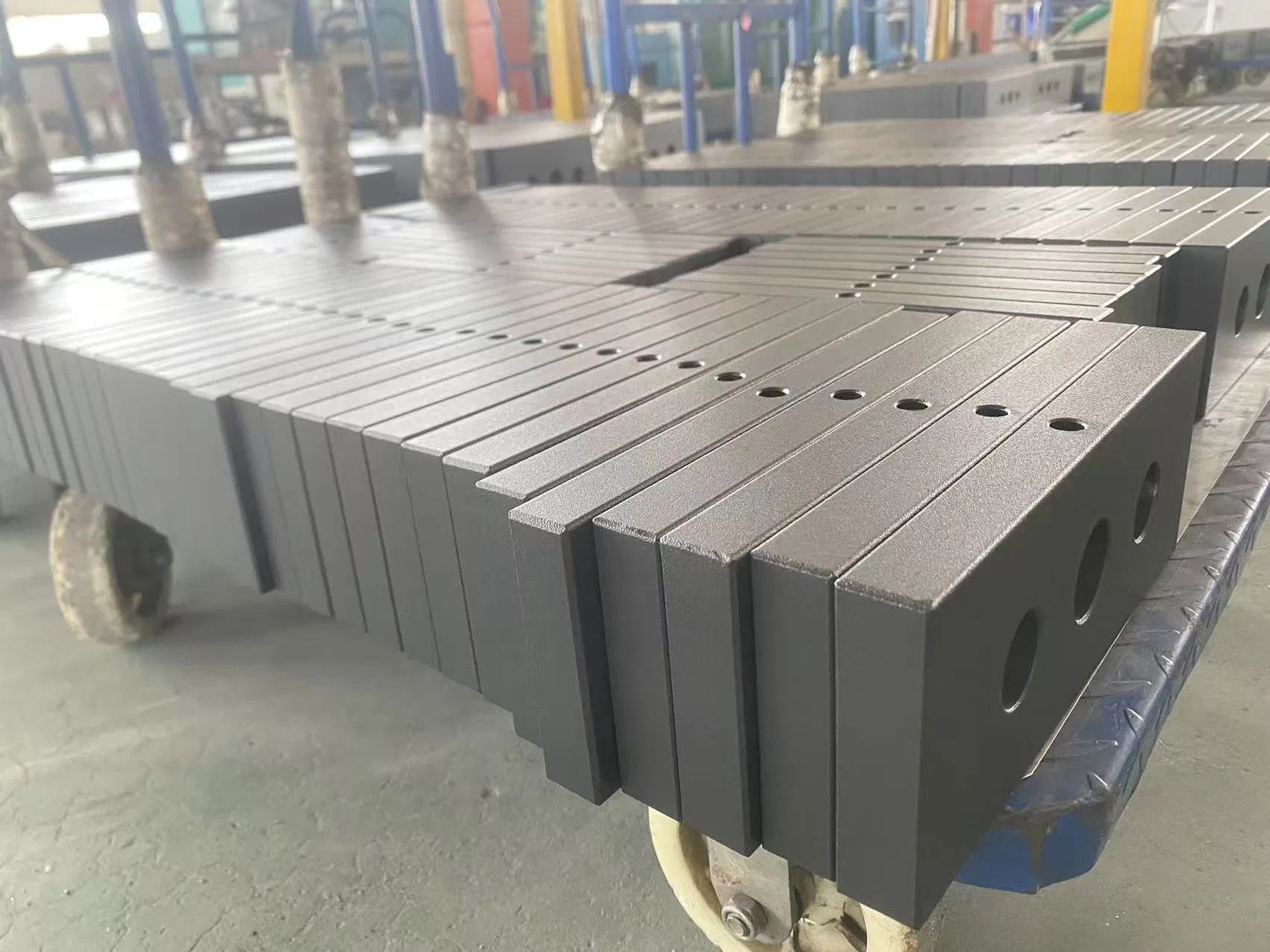 Precision-Engineered Rectangular Weight Plates with Defect-Free Coated Surface