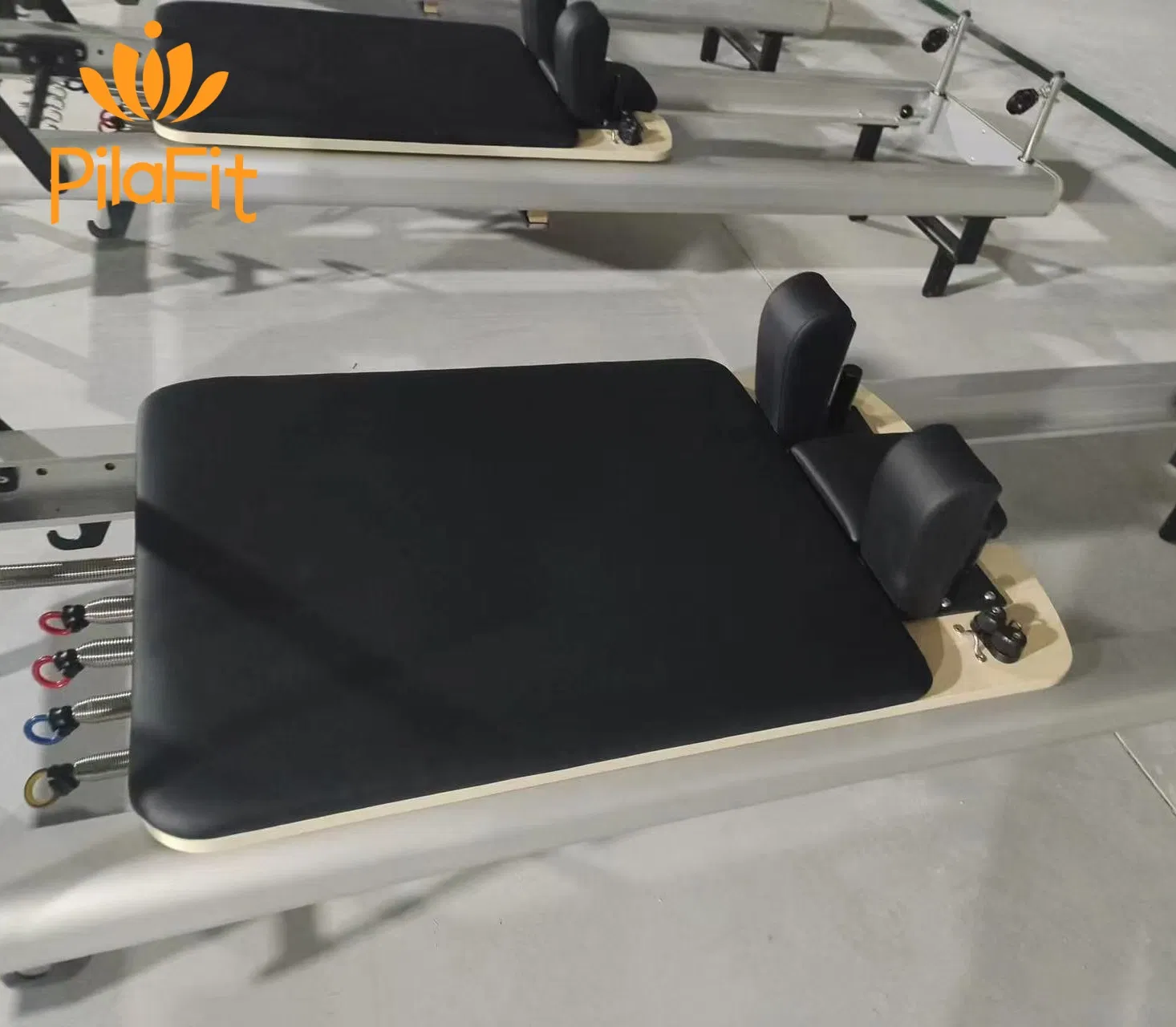 Fitness Yoga Wholesale Foldable Pilates Reformer Portable Fitness Aluminium Wood Peak Pilates Reformer Cadillac for Sale