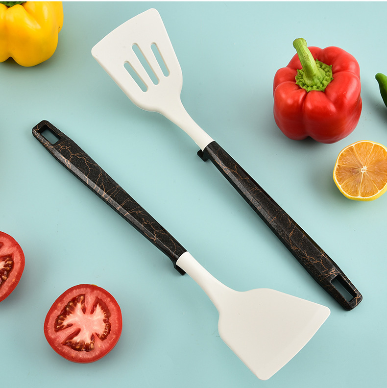 Wholesale Market Bulk Order Water Resistance Premium Kitchen Items Silicone Cooking Tools