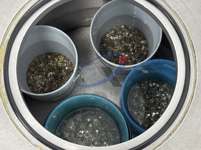 High Stability Xtal Resonator Passive Active Component Programmable Differencial SMD7050 MHz kHz Ppm 3.3V CMOS Mems Oscillator for Laptop Motherboard PCBA