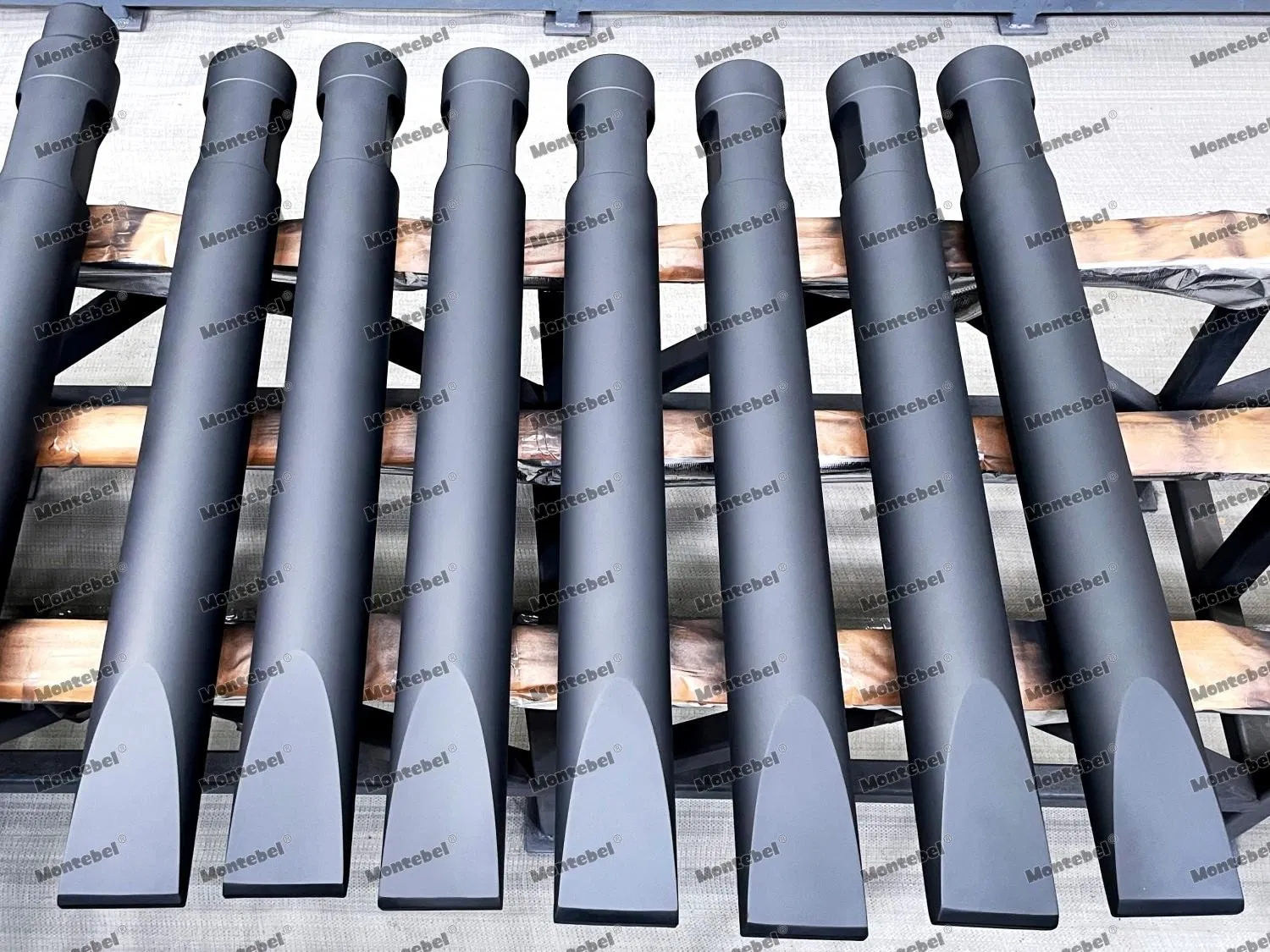 Conic Point Hammer Tools Featuring High Strength and Wear Resistance