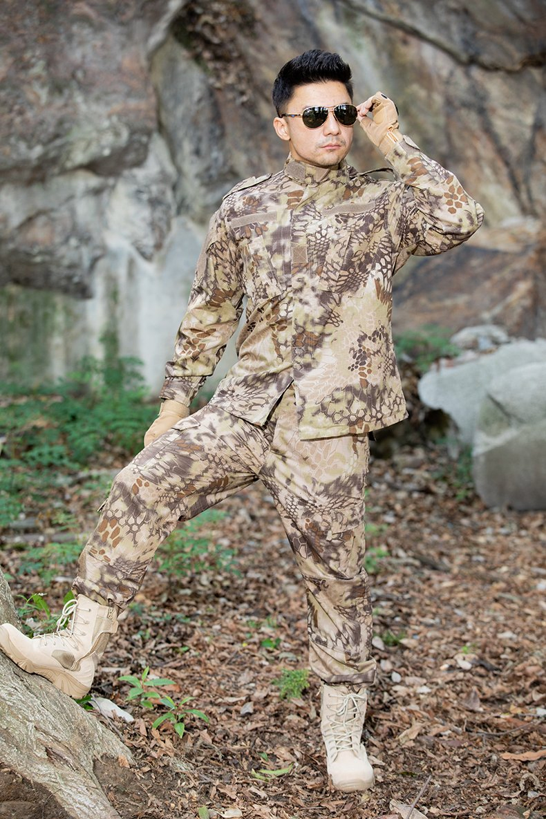 Durable Camouflage Tactical Outfit Combat Gear for Adult Comfort Outfit