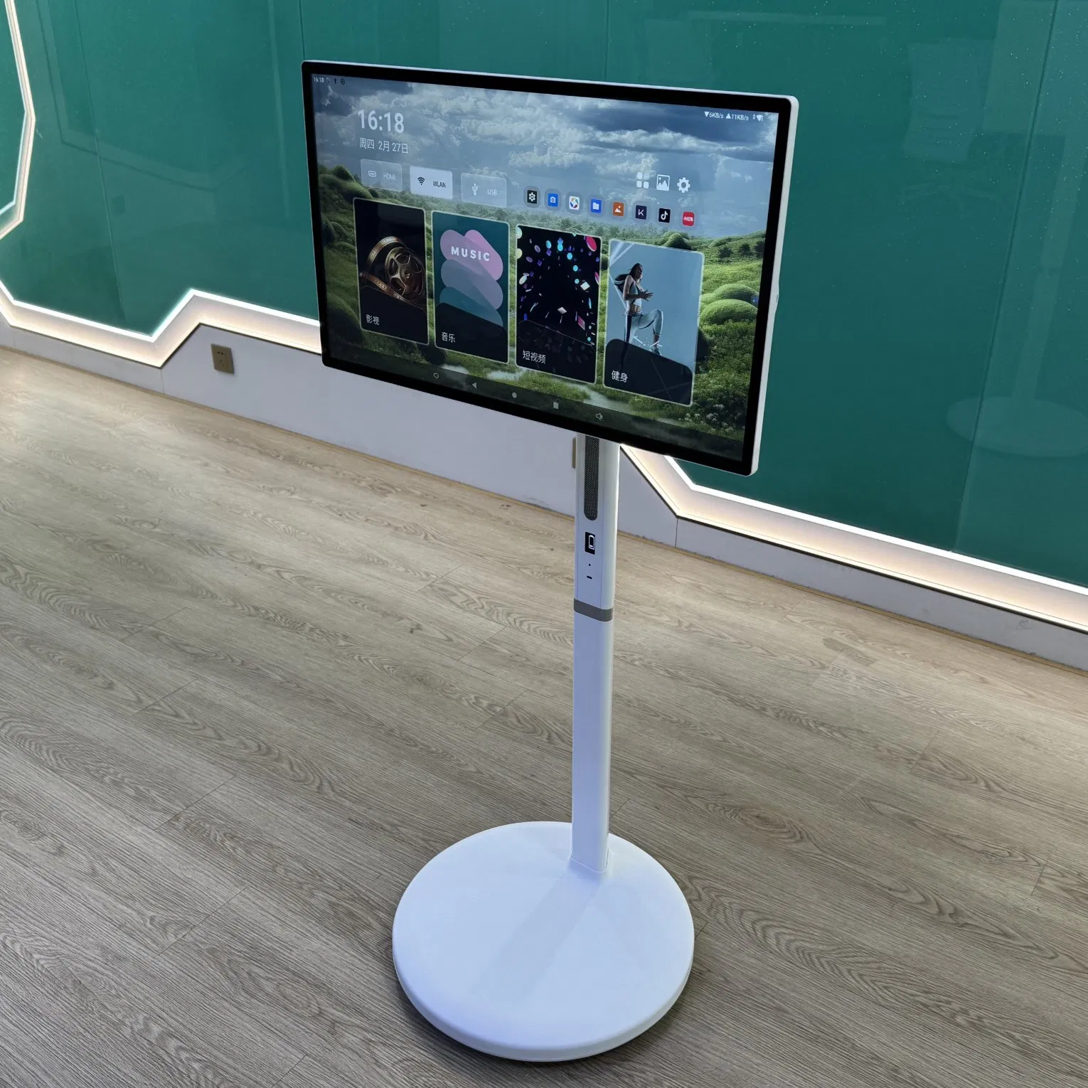 Smart Screen 24 32 Inches LCD Display Entertainment Home Movable Wireless White All-in-One Fitness Portable TV