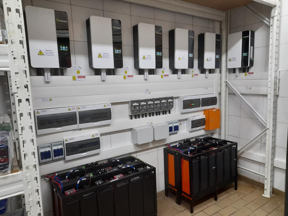 High-Efficiency 3kw-15kw Solar System with Built-in Battery Backup off-Grid Solar System for Home Use