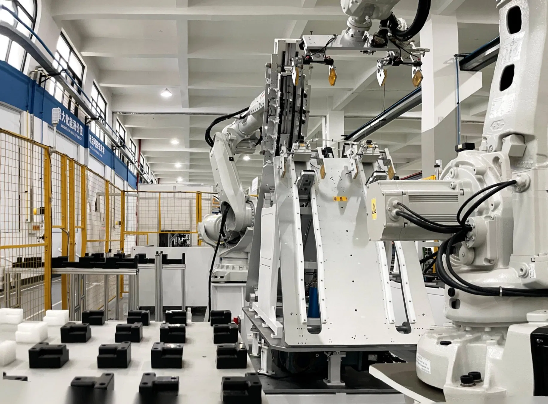 SET-ESS-MAT100/215F Air-Cooled Energy Storage Solutions for Efficiency