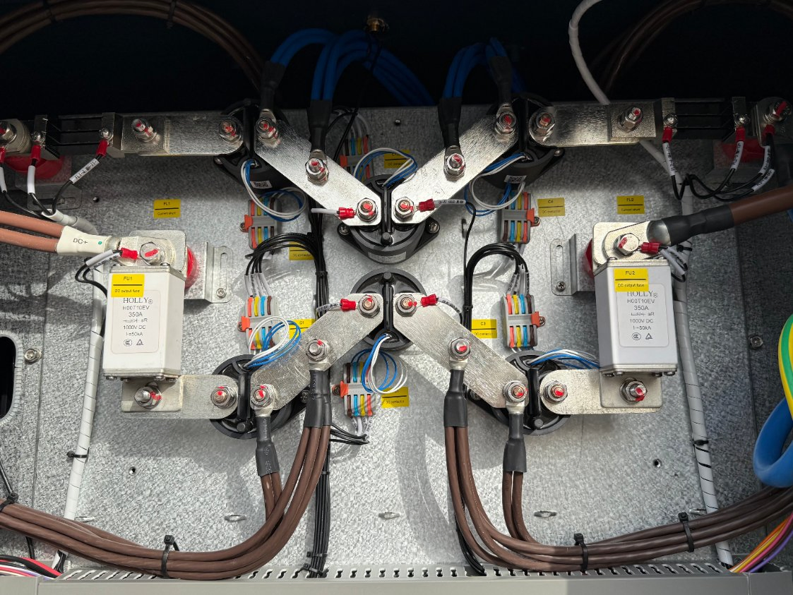 Efficient DC EV Charger Charging Station with Long Charging Cable Options