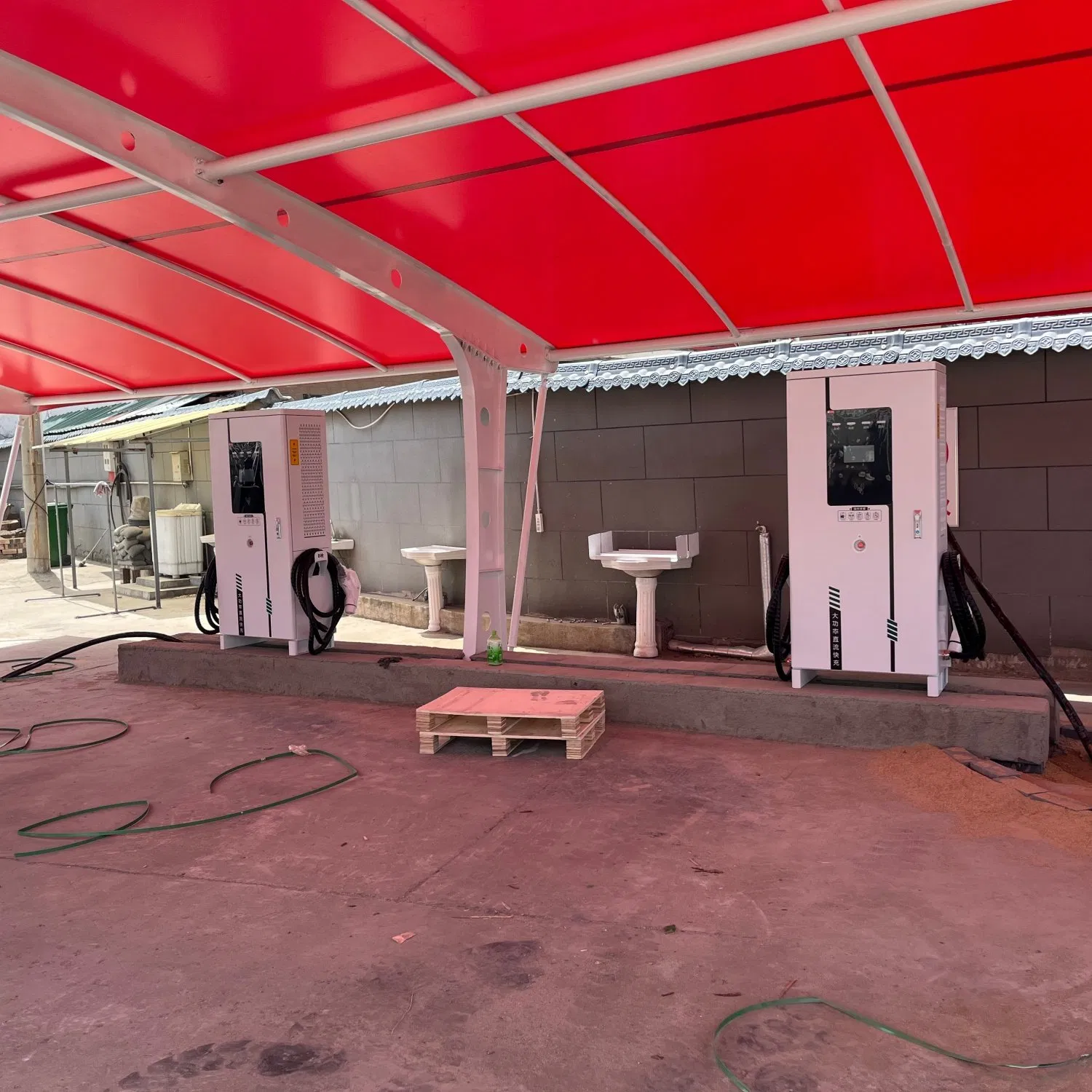 Large-Scale EV Charging Station with Chargers of 60kw 80kw 120kw 160kw 180kw 200kw 240kw and, CCS2-Electric Vehicle Charging Station Ocpp Protocol,