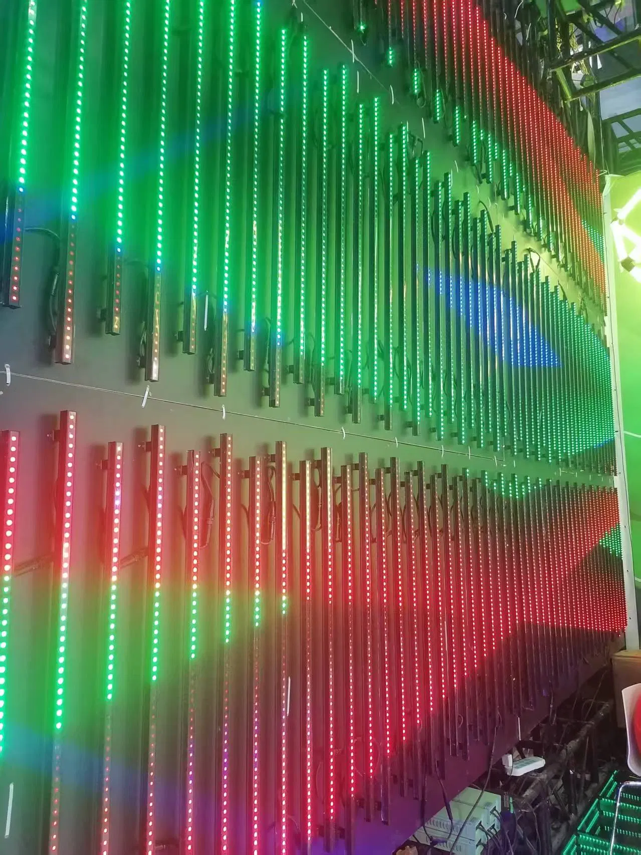 Novo Tubo de Luz Pixel LED RGBW Artnet/DMX para Decoração de Parede