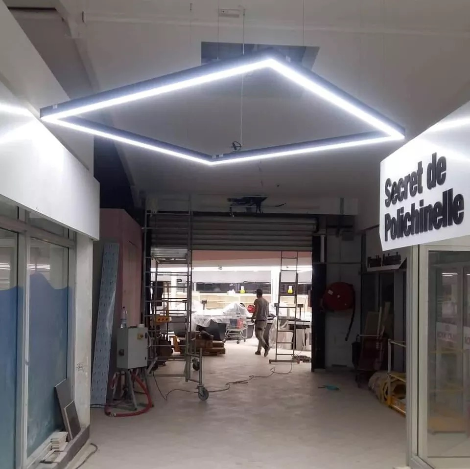 Luz Linear LED Suspensa em Alumínio para Interior 50X75mm Luminária Retangular