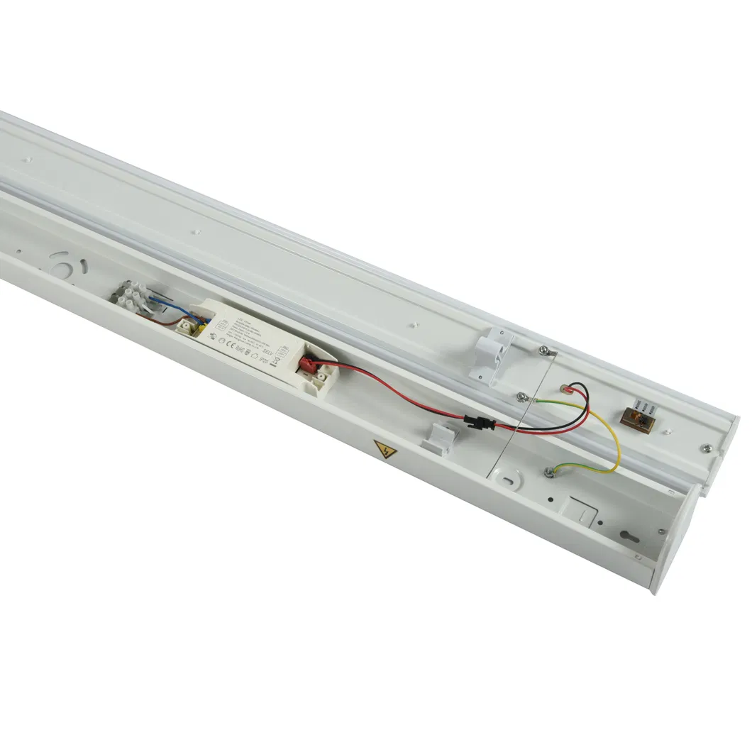Luminária de Tubo LED Integrada 3