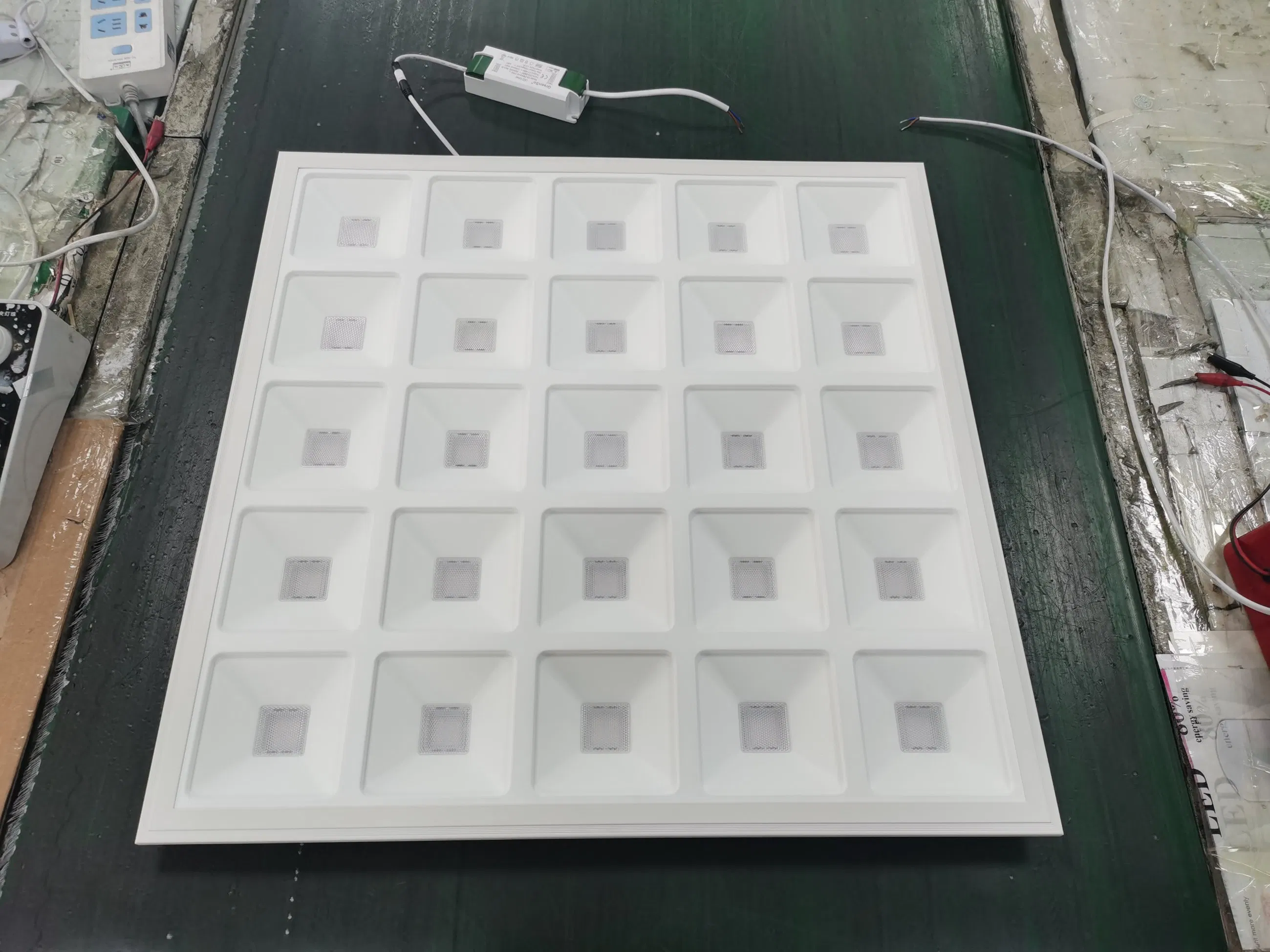 Painéis de LED 60X60 Retroiluminados 600X600 Slim de Praça Comercial 150lm/W de Parede 40 Painel de Iluminação em Watts