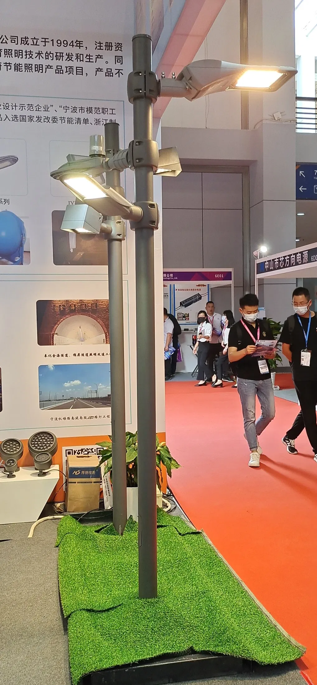 CE, ENEC, CB, RoHS, À Prova D'Água para Exterior Alta Eficiência 30~100W IP66 Iluminação de Projetos Luminária de Rua LED