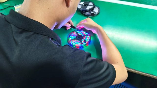 Produtos de iluminação LED de alta qualidade fabricados pela Aqua Light China