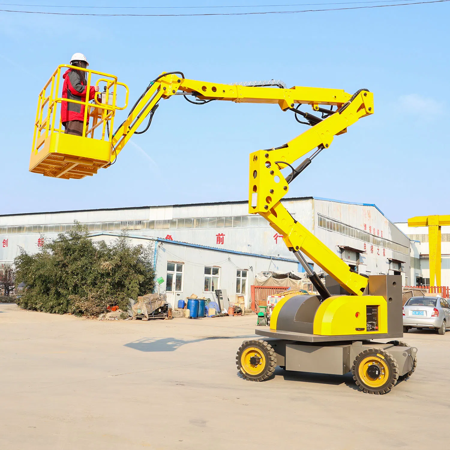 Electric Self Propelled Articulated Boom Lift Telescopic Articulated Aerial Work Platform Vehicle