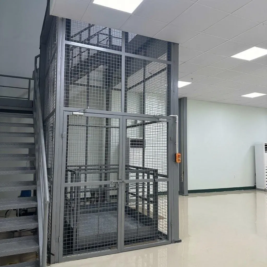 Wall-Mounted Vertical Cargo Lift 1 Ton Hydraulic Freight Elevator for Commercial Warehouse