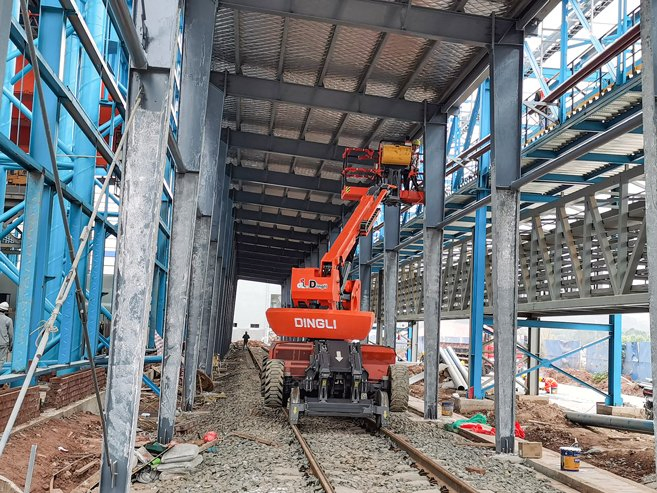 Dingli 16m Rail-Mounted Aerial Working Platform for Railway Articulated Boom Lifts