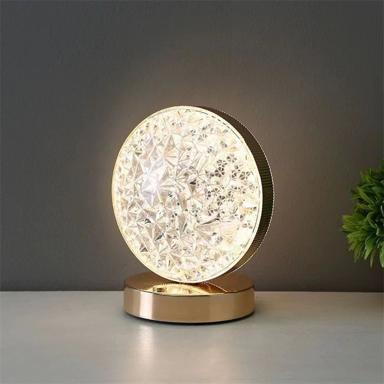Modern Luxury Night Light Touch Acrylic Crystal Battery Rechargeable Cordless Restaurant LED Table Lamp
