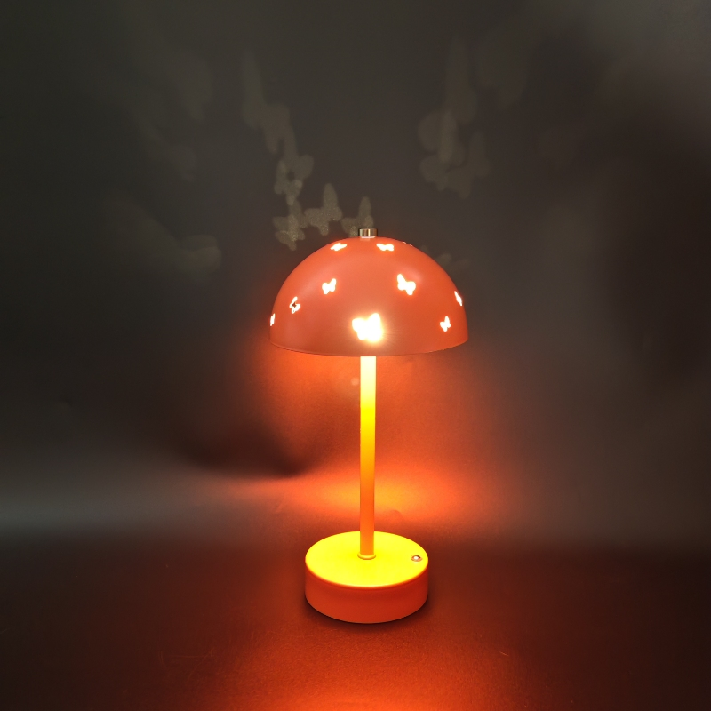 Sleek Geometric Design Table LED Lamp with Metal Construction