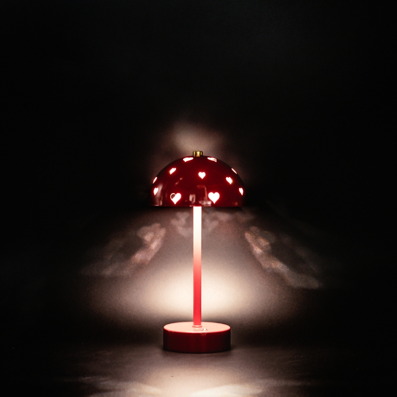 Sleek Geometric Design Table LED Lamp with Metal Construction