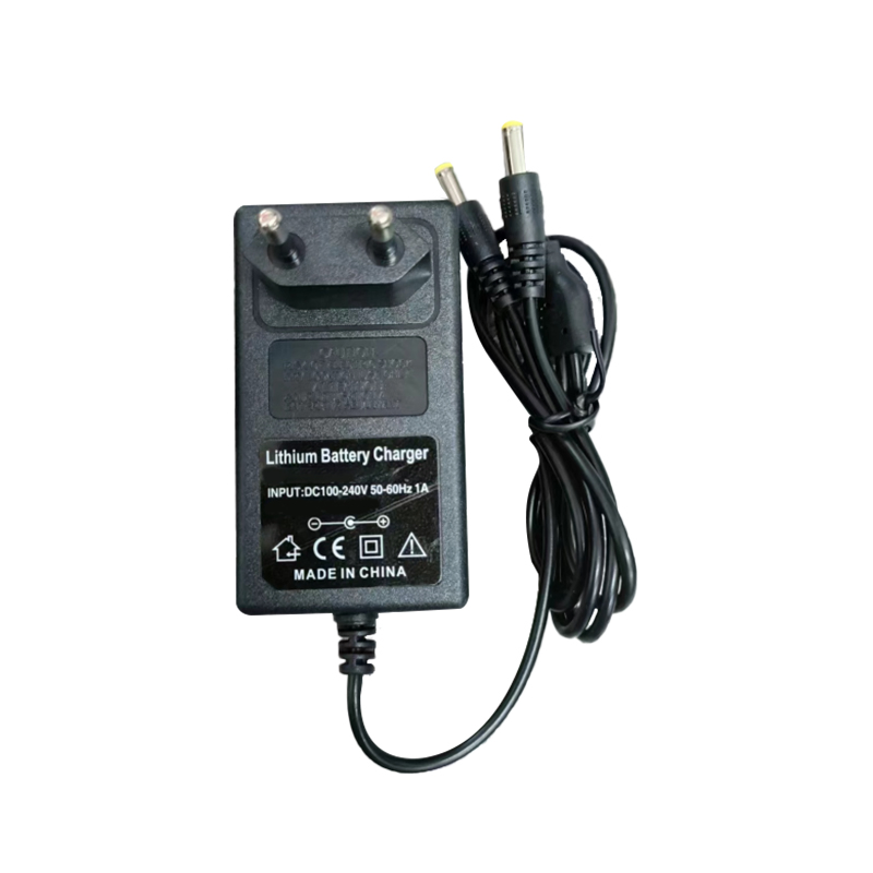 Electric Chainsaw Tree Cutting Cordless Chainsaw with Battery Mini Chain Saw Brushless Electric Chainsaw