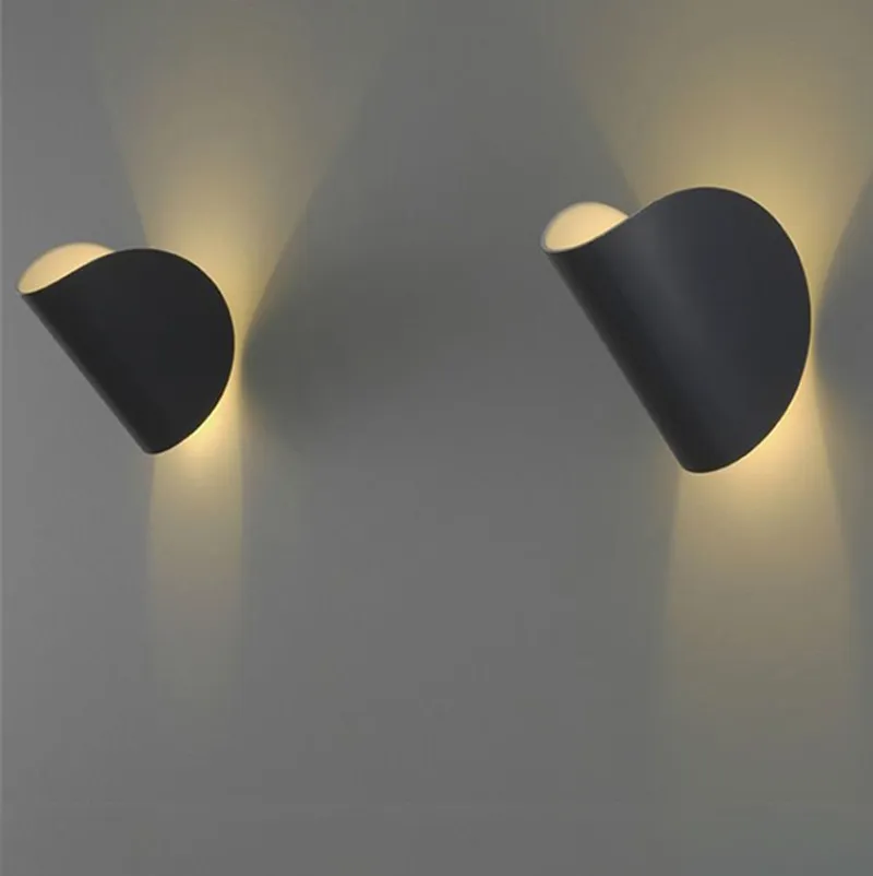 Wall Lamp Display