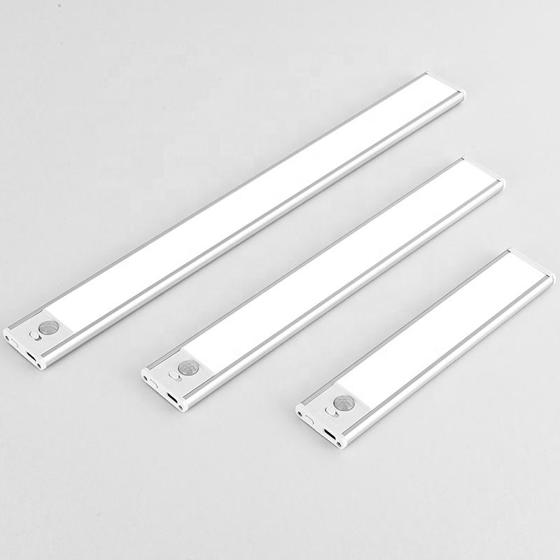 Modern 5V LED Night Light Motion Sensor Battery-Powered Kitchen Closet Hallway Bedroom Staircase Cabinet Lighting Aluminium