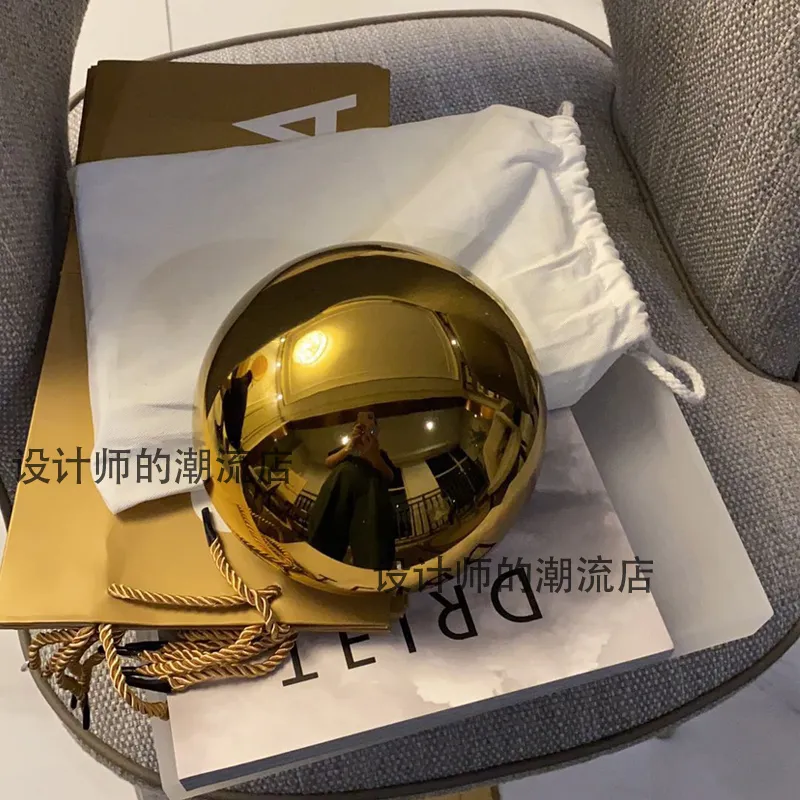 Meteorite Wall Lamp 5