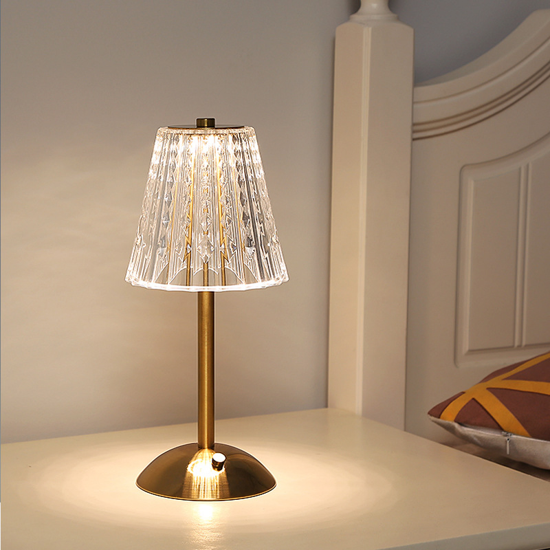 PMMA LED Metal Crystal Luxury Rechargeable Restaurant Decor Table Lamp