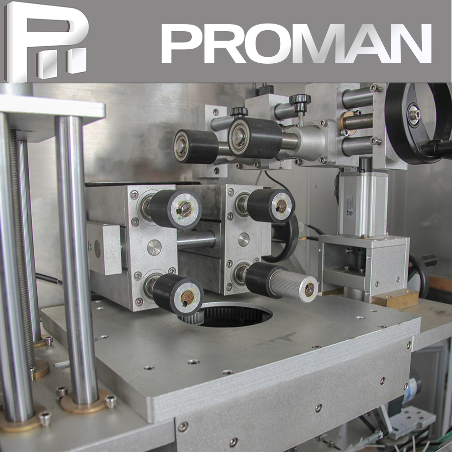 Automatic Plastic Bottled Water Glass Bottle Wine Beverage Drinks Steam Heating PVC Shrink Stretch Sleeve Wrap Labeling Machine Price