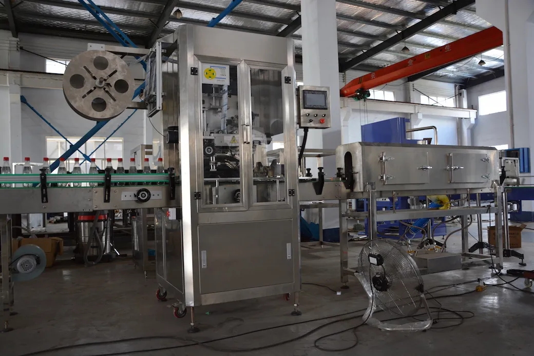 Automatic Shrink Sleeve Labeling Machine
