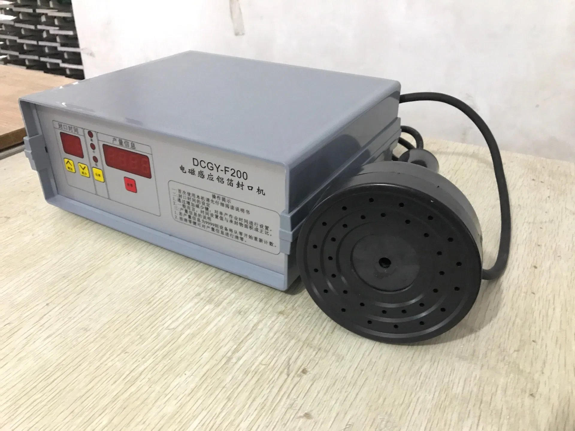 Aliminum Foil Handheld Induction Sealing Machine Sealer Dcgy-F200