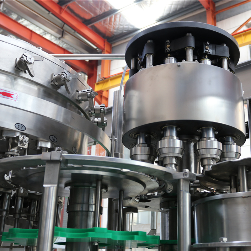 Multi Filling Head Automatic Beverage Carbonated Drink Bottling Capping and Labeling Machine