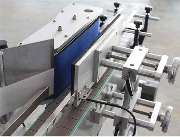 Automatic Self Adhesive Flat Square Oval Bottle Front and Back Two Double Sides Labeling Machine