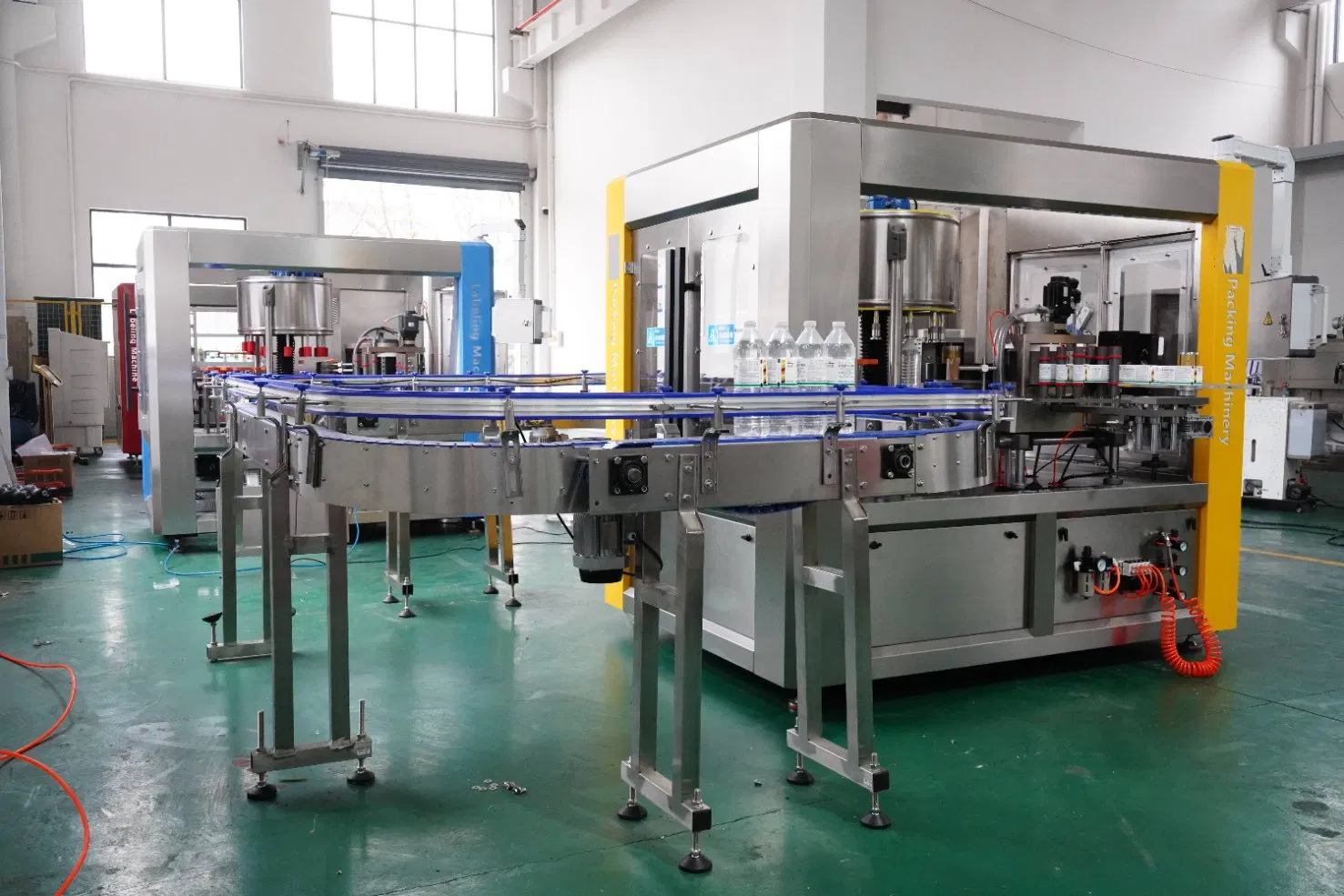 Advanced Round Bottle Labeling System for Streamlined Operations
