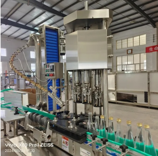 Automatic Ropp Stevin Aluminium Cover Liquor Glass Wine Bottles Pilfer Proof Caps Screw Locking Capping Machine