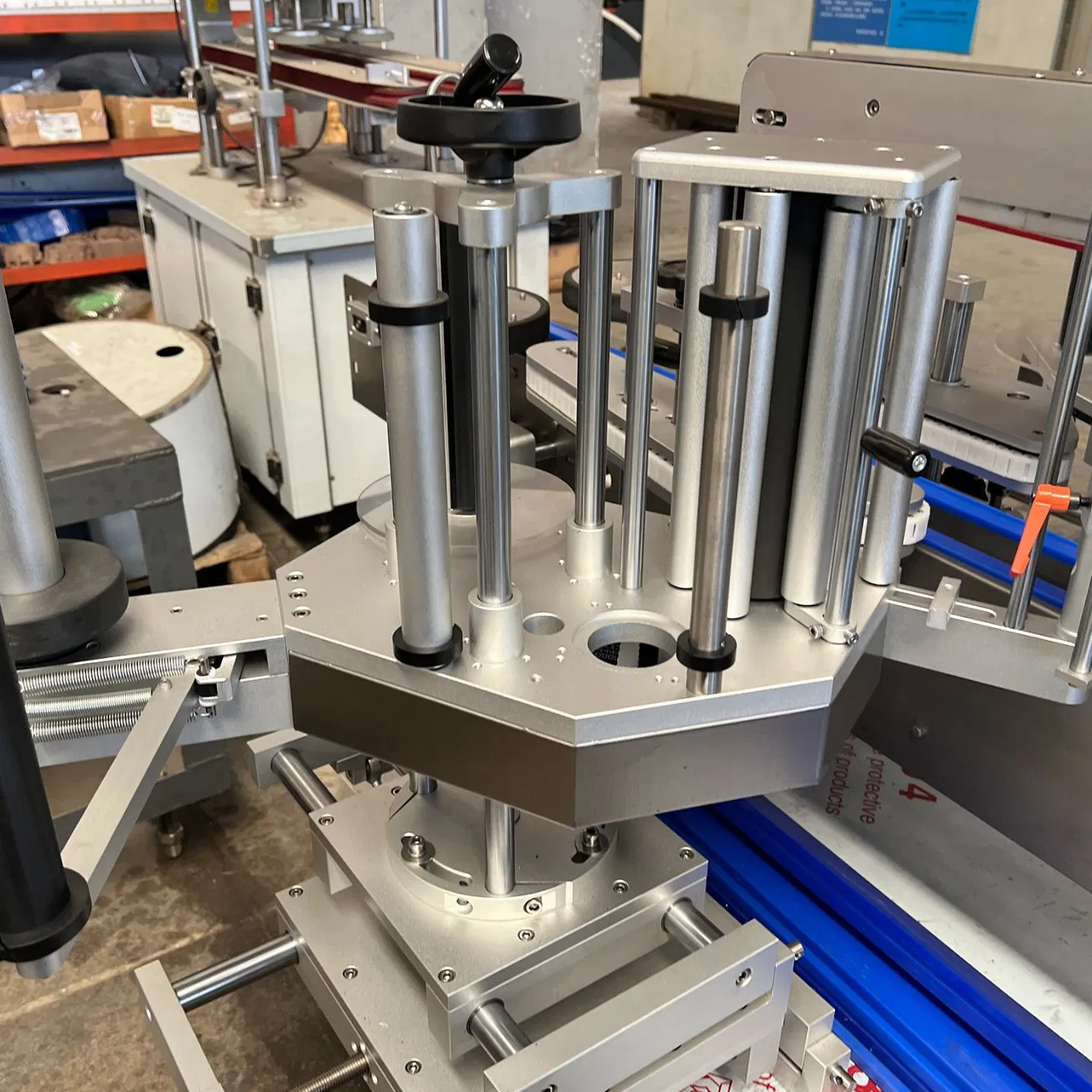 Double Sides Front and Back Labeling Machine for Cosmetic Flat Bottle Body Wash Bottle