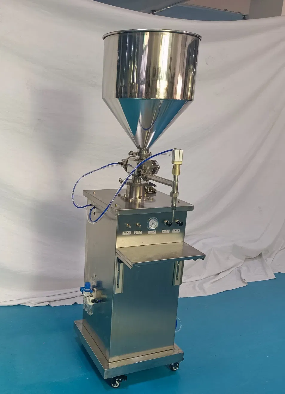 Vertical Filling Machine View 1