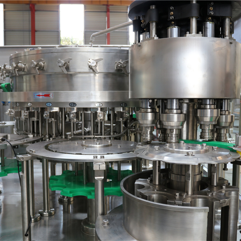 Multi Filling Head Automatic Beverage Carbonated Drink Bottling Capping and Labeling Machine