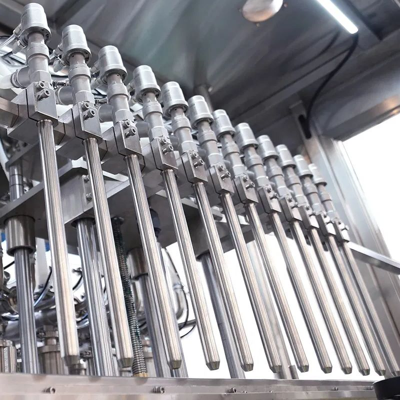 Fully Automatic High-Speed Servo Filling Machine for Water, Liquids, Pastes, Beverages, Edible Oils, and Lubricating Oils with a Systematic Solution