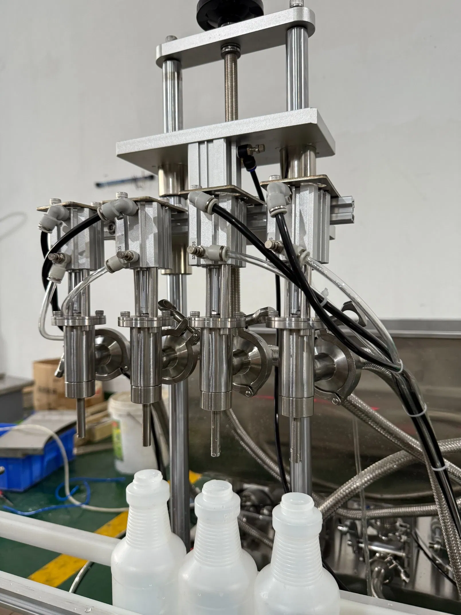 Kefai Automatic Liquid Pet Glass Bottle Dosing Juice Cream Paste Honey Wine Olive Engine Oil Sauce Bottling Filling Capping Sealing Labeling Machine Price