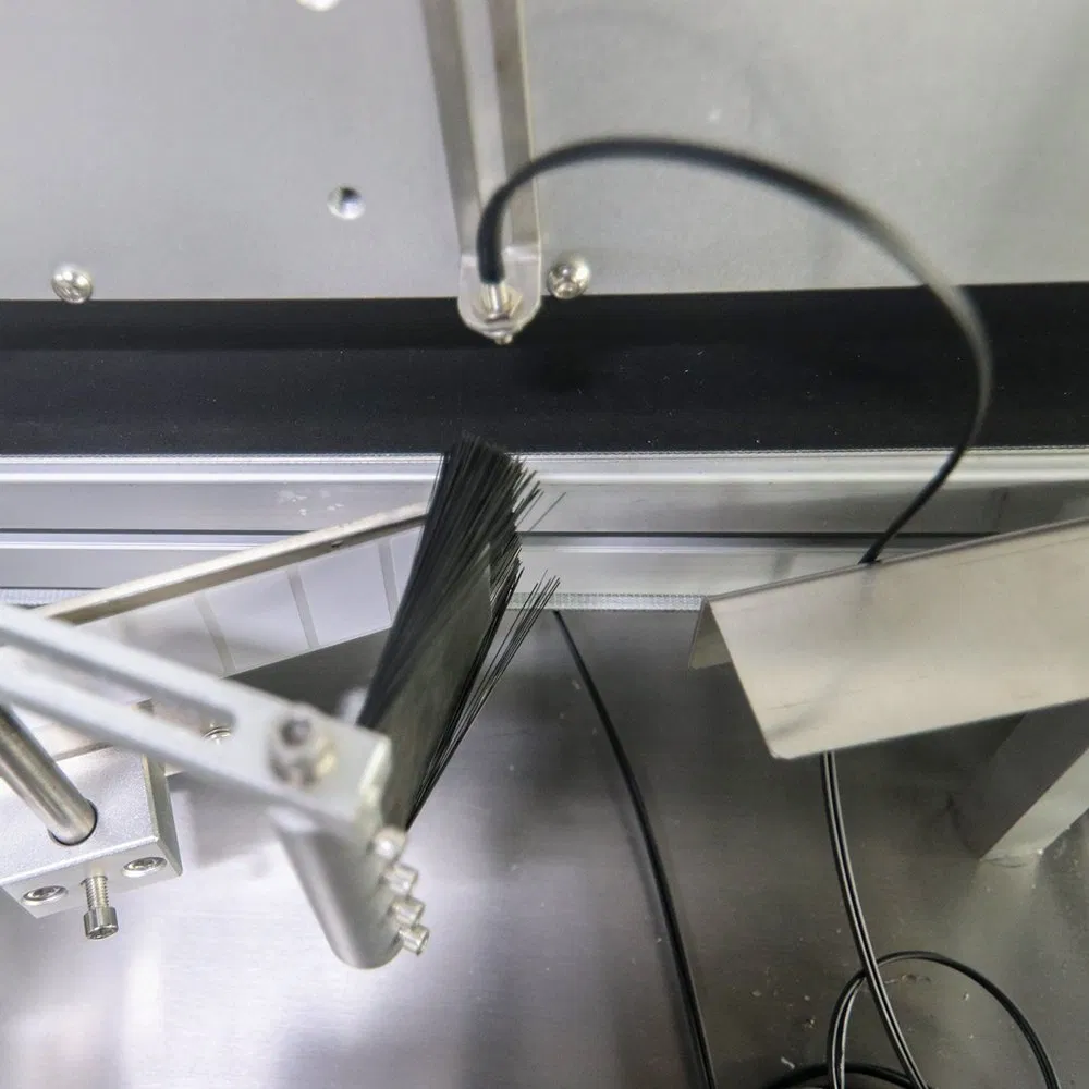 Ym620 Full Automatic Fast Applicator Toilet Clean Oil Liquid 5L 10L 20L 5gallon Bucket Jerry Can Flat Square Bottle Two Heads Back and Front Labeling Machine