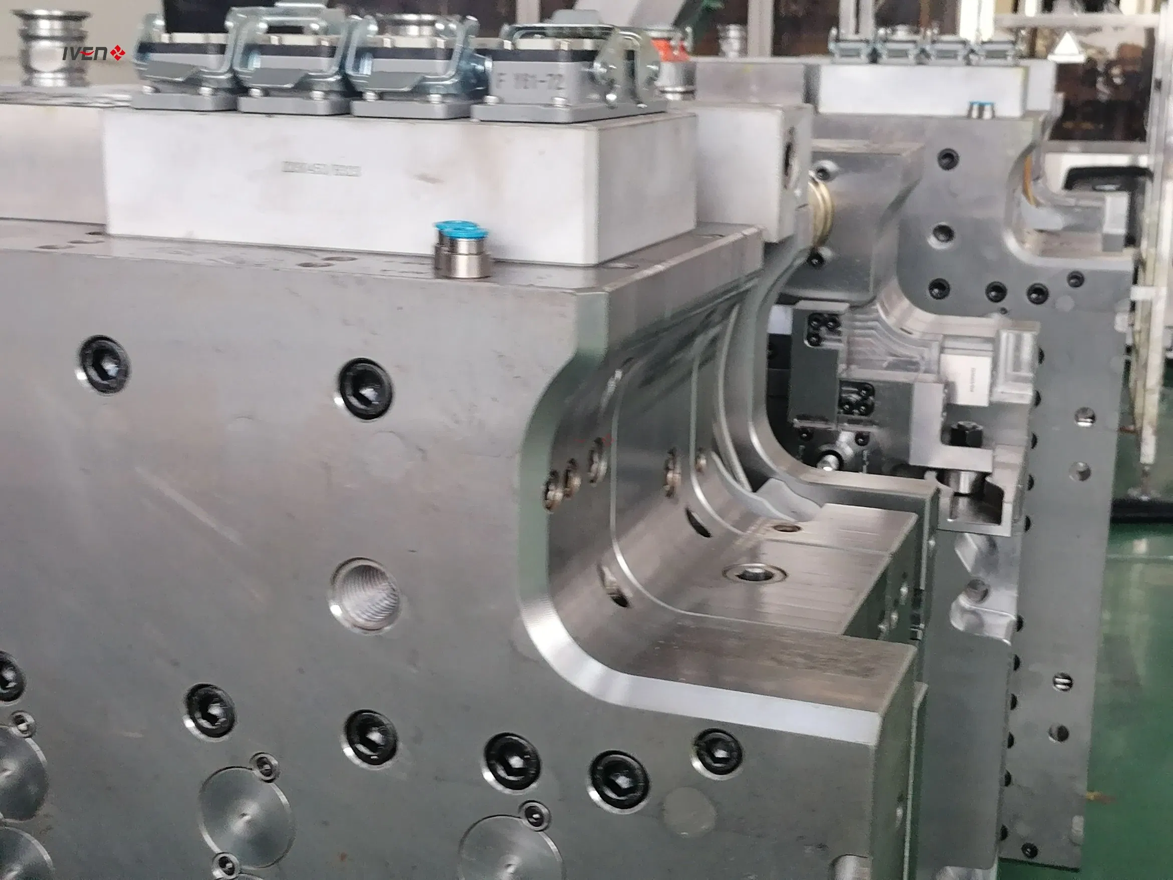 Liquid Bfs Auto-Form Injection Molding Filling Machine Bfs Auto-Form Filling Machine