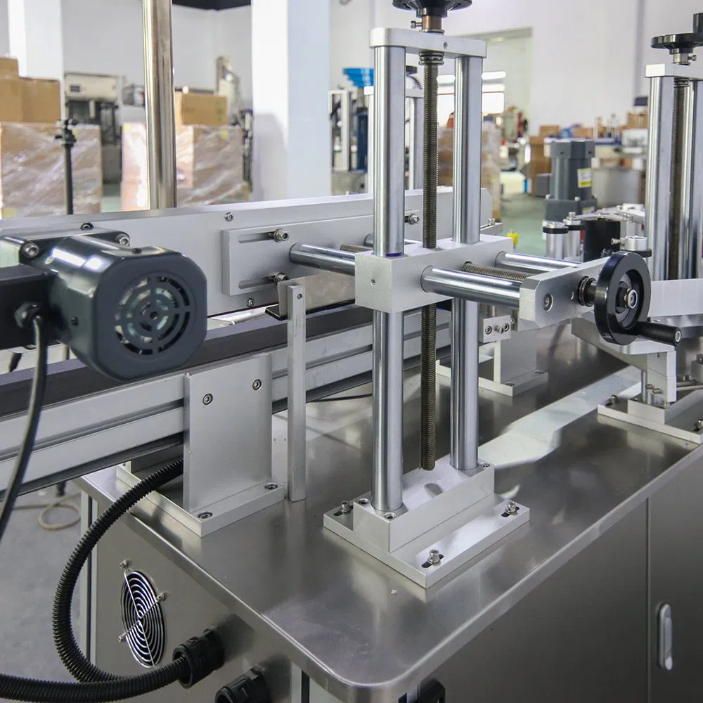 Ym620 Full Automatic Fast Applicator Toilet Clean Oil Liquid 5L 10L 20L 5gallon Bucket Jerry Can Flat Square Bottle Two Heads Back and Front Labeling Machine