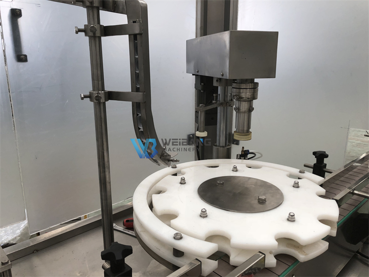 Automatic Glass Bottle with Metal Cap Screw Thread Bottle Capping Machine