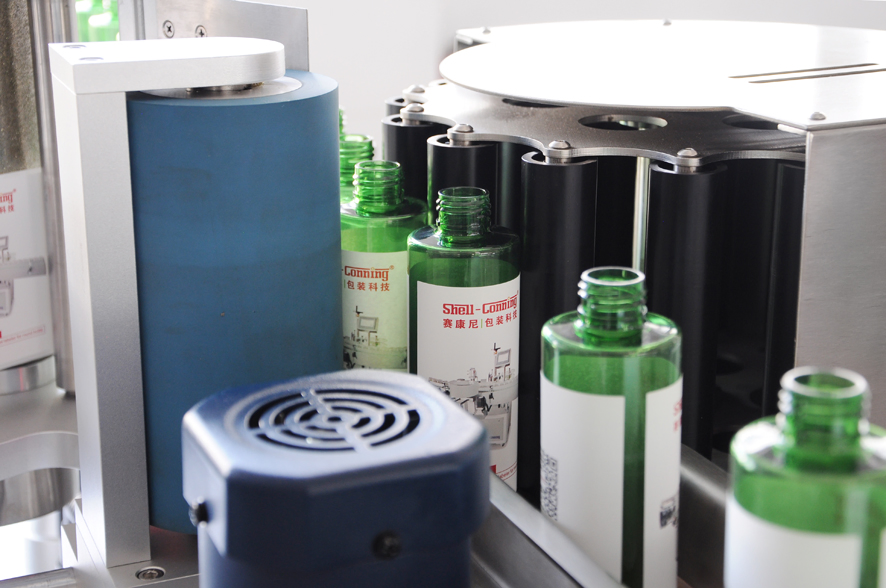 High Speed Factory Plastic Round Bottle Wrap Around Sticker Labeling with Double Side Star Wheel Positioning Labeling Equipment