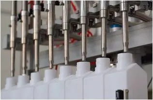 China Full Automatic Bottle Liquid Linear Piston Filling Machine (YBG)