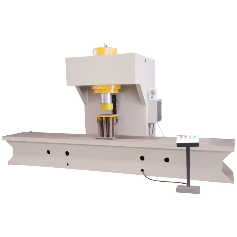 Hydraulic Press for Seamless Steel Pipe Straightening Solutions2.